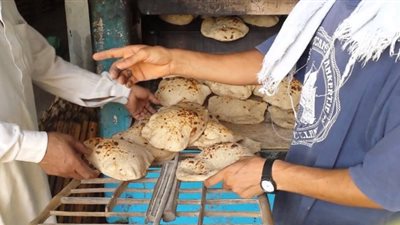 «مخابز القاهرة»: لا توجد مشكلات في صرف الخبز