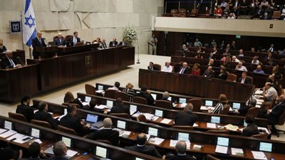 الكنيست الإسرائيلي يقر قانون «منع الأذان»