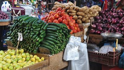 استقرار أسعار الخضراوات بسوق العبور والبامية تسجل 11 جنيهًا