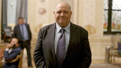 عضو بـ«اقتصادية النواب»: قرار التموين بشأن الكارت الذهبي صائب