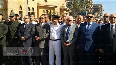محافظا الإسماعيلية وبورسعيد يتقدمان جنازة رئيس مباحث أبوصوير