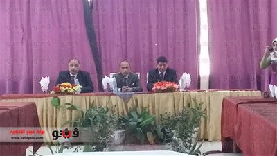 بالصور.. محافظ الفيوم يسلم إعانات وزارة الشباب إلى 129 مركز شباب