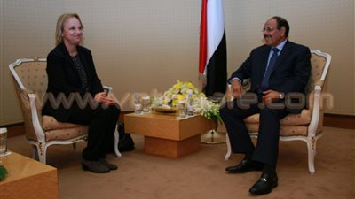 نائب الرئيس اليمني لـ«مسئولة أوروبية»: نعمل على وقف نزيف الدم
