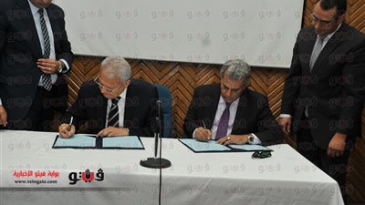 بالصور.. توقيع اتفاقية تعاون بين وزارة الاتصالات وجامعة القاهرة