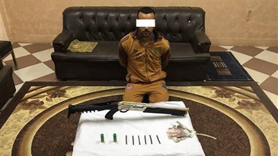 القبض على تشكيل عصابي بحوزته أسلحة نارية ومخدرات في المنوفية