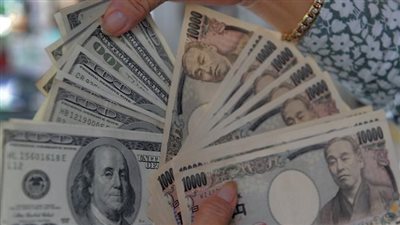 الين يرتفع أمام العملات الرئيسية