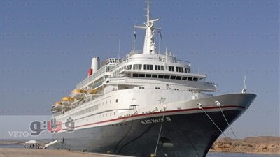 وصول ومغادرة 858 راكبا لميناء نويبع