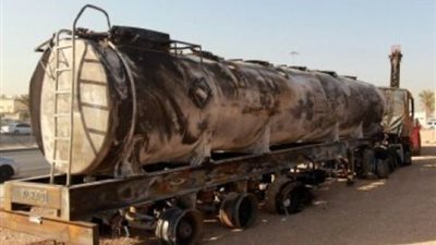 انتداب المعمل الجنائى لمعاينة حريق سيارات بنزين بالنزهة