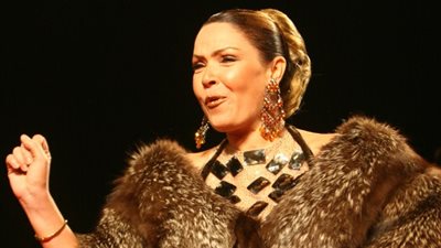 لوسي: إغراءات «الكيف» كثيرة للغاية