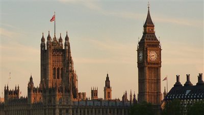 بريطانيا تدعو جميع الدول للانضمام لمعاهدة حظر التجارب النووية