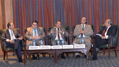 محمد فريد يعرض لمجتمع الاستثمار خطوات تطوير البورصة