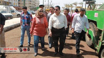 بالصور.. محافظ دمياط يتفقد المرور والحالة الأمنية وتجميل الكورنيش