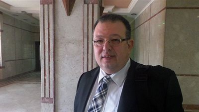 مفاجأة.. رئيس اتحاد تنس الطاولة يدعم الجيش القطري على حساب المعادي