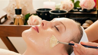 3 من أقنعة الألوفيرا لجميع أنواع البشرة