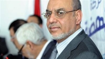 مشرفة يشيد بتخفيض رسوم التأشيرة على دخول المصريين لتونس