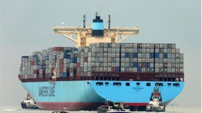 عبد الفتاح يطالب الحكومة بتطوير الصناعة وتنمية الصادرات الخارجية