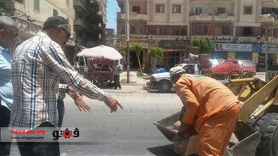 محافظة الإسكندرية تواصل أعمال رفع القمامة بحي وسط