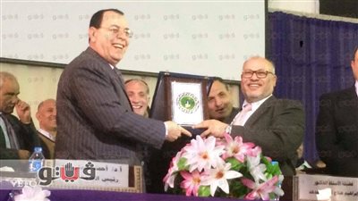 بالصور.. دروع وهدايا تذكارية لـ«الهدهد» من قيادات جامعة الأزهر