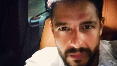 سيارة محمد حماقي تبهر جمهوره على «فيس بوك»