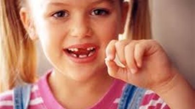 3 نصائح للتعامل مع أسنان الأطفال المخلخلة