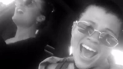 جاستن بيبر في لقاء حميمي مع حبيبته صوفيا ريتشي