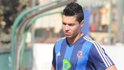 الـ«فيفا» يخطر الأهلي باستخراج بطاقة مؤقتة لهندريك