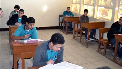 شكوى طلاب الإعدادية من امتحان 