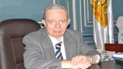 رئيس جامعة عين شمس يستقبل مخترع جهاز تدمير «فيروس سي».. الإثنين