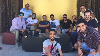 بالصور.. حماقي يستعد لحفله «الأبيض» بالساحل الشمالي