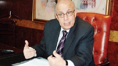 قطب: قانون التأمين الصحى يحد من تعيينات العاملين