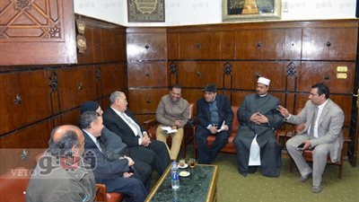 إدارة «الحسين» توقع عقدا لتطوير ونظافة المسجد.. غدا