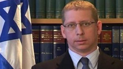 «جندلمان» يقحم مصر والسعودية والأردن في قرار منع الأذان بالأقصى