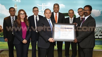 البنك الأهلي يحصل على شهادة التوافق مع معايير الفيزا والماستر كارد