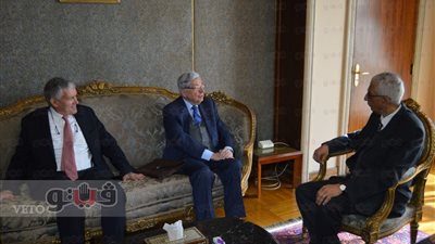 نائب وزير الخارجية يستقبل مدير مؤسسة الإسلام في فرنسا