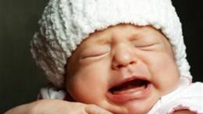 4 علامات تكشف إصابة طفلك حديث الولادة بضيق مخرج المعدة