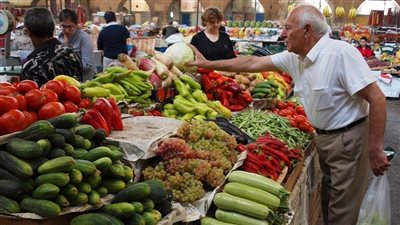 استقرار أسعار الخضراوات اليوم.. والطماطم بـ4 جنيهات بسوق الجملة