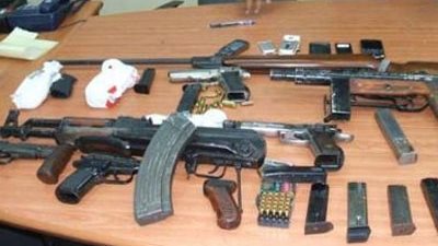 مباحث القاهرة تضبط فلسطينيين بحوزتهما أسلحة نارية بمدينة نصر