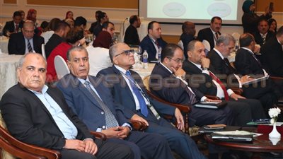 رئيس الغرفة التجارية ببورسعيد: «نعيش في غابة من القرارات»