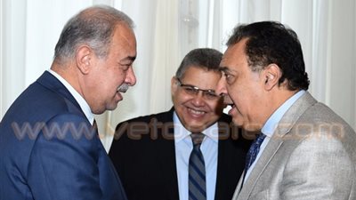 «التعديل الوزاري أولا».. رئيس الوزراء يتغيب عن حضور قمة الحكومات في دبي.. شريف إسماعيل: المرتبات ليست سبب اعتذار المرشحين.. والمشاورات لم تعطل صدور القوانين والمشروعات