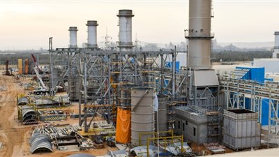 إنجاز 55% من المرحلة الثانية لمحطة كهرباء غرب أسيوط المركبة