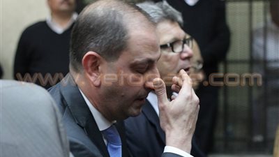 بالصور.. غضب أسرة «صلاح هلال» بعد الحكم بحبسه 10 سنوات في «رشوة الزراعة»