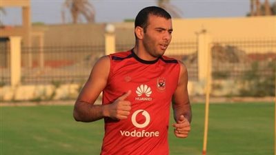 تدريبات إضافية لمتعب وفتحي عقب نهاية مران الأهلي