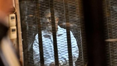 «الجنايات» تنظر اليوم إعادة محاكمة «مرسي» وآخرين بـ«اقتحام السجون»