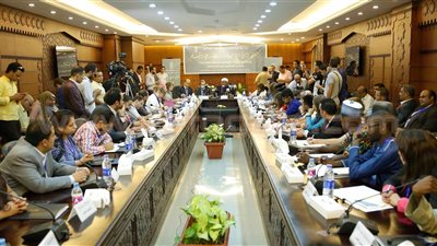 بالصور...الهدهد: الأزهر يؤمن بتعدد العقائد