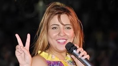 مي كساب تهنئ شيرين بجائزة الموريكس دور: «أحلى إحساس في العالم»