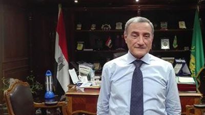 محافظ القليوبية يتفقد شوارع الدير ويستمع لمشكلات أهالي القرية