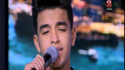 سيف مجدي يحيي حفلا غنائيا في جامعة عين شمس