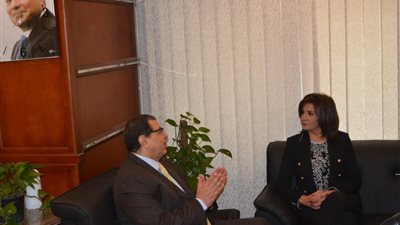 بالصور.. وزيرا القوى العاملة والهجرة يبحثان وثيقة لتأمين المصريين بالخارج