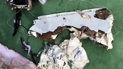 25 يوما من البحث عن حطام طائرة باريس.. لجنة التحقيقات: «إيرباص ايه-320» انحرفت عن مسارها يسارا.. توقف أجهزة الإرسال عن بحث الإشارات 24 يونيو.. الاعتماد على حطام الطائرة حال فشل العثور على ال