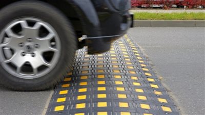 4 خطوات يجب فعلها عند التعرض لمطبات عالية